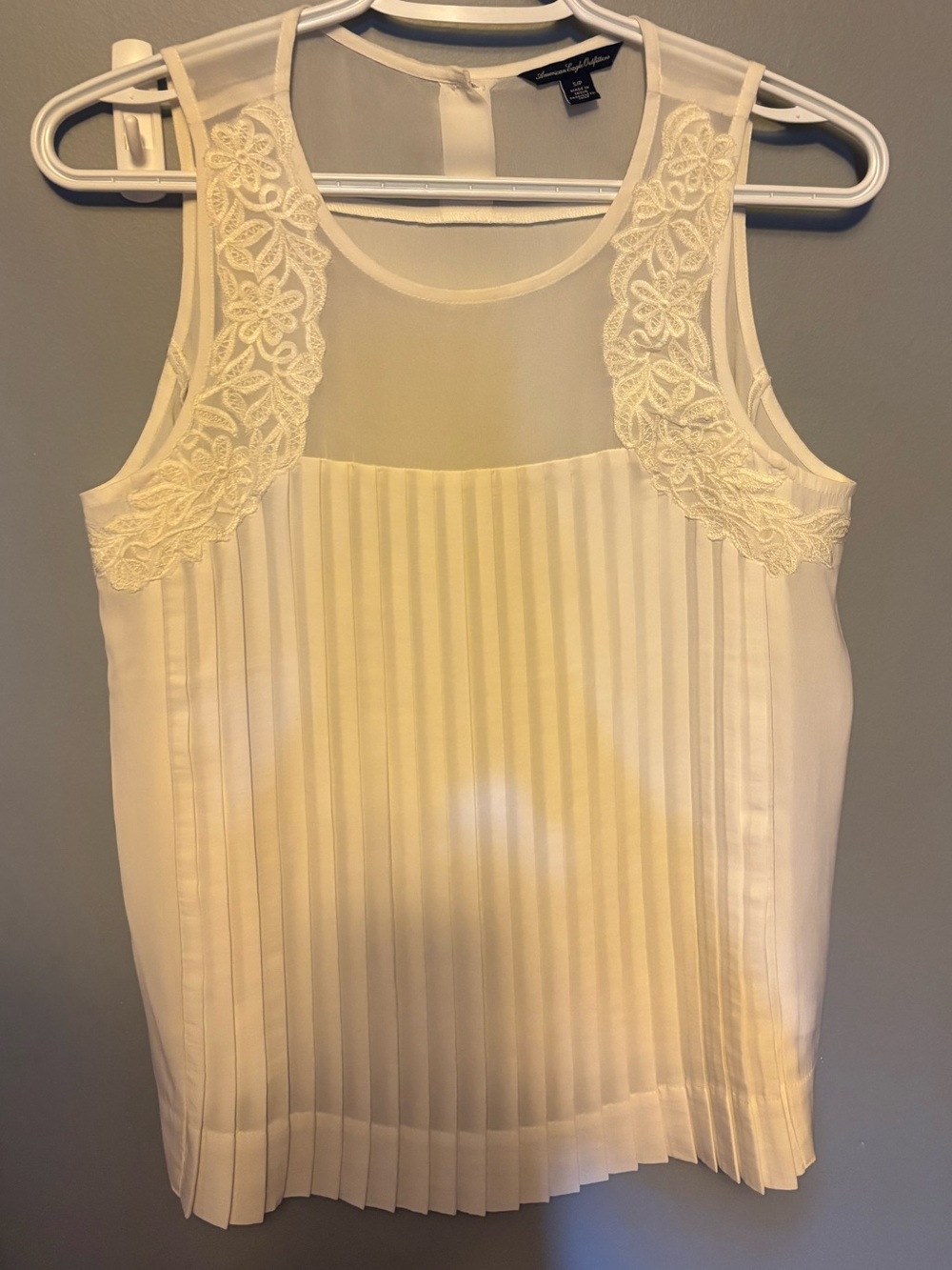 American Eagle White Mesh/Lace Blouse - Picture 1 of 5